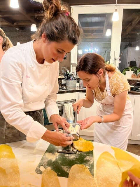 Rome - Cooking Experience in a Roman family in Trastevere - What Ilaria teaches beyond pasta: flour, pairing, and substitutes