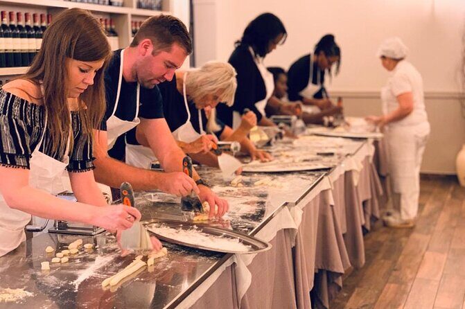 Rome Cooking: Pasta & Tiramisu Making, Free-Flowing Fine Wine - What you actually cook: fettuccine and ravioli like real Roman classics
