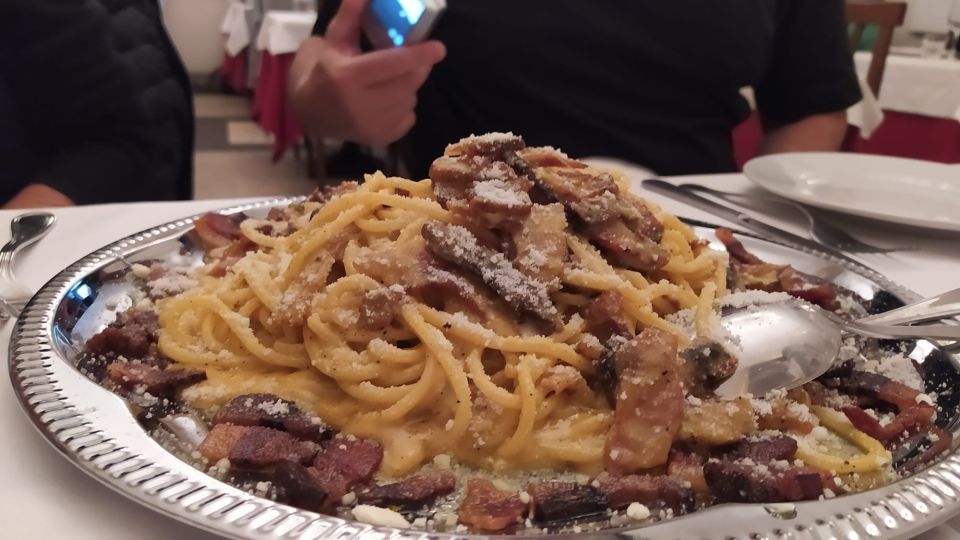 Rome: Dinner Experience in the Jewish Roman Ghetto - Finding Your Table in the Jewish Ghetto (Piazza Mattei First)