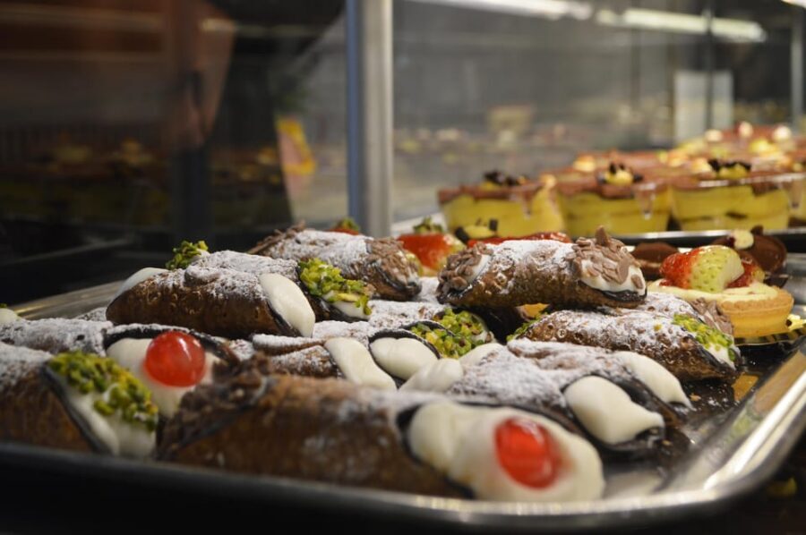 Rome: Discover Trastevere Street Food Guided Tour - Ice Cream Stop: The Sweet Reset Midway Through Trastevere