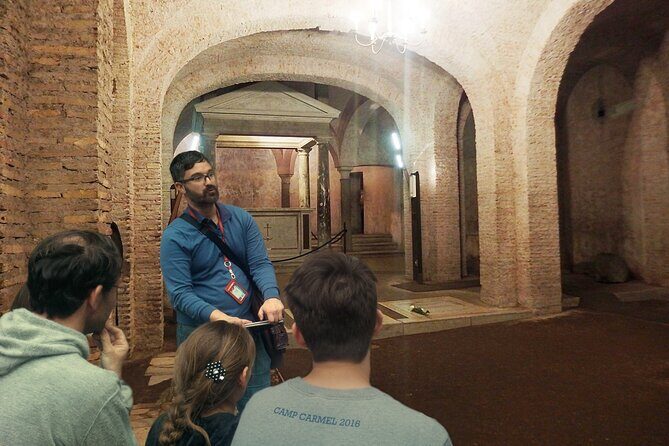 Rome: Domitilla Catacombs and St. Clemente Underground - Stop 1: Domitilla Catacombs and what 400 AD frescoes tell you
