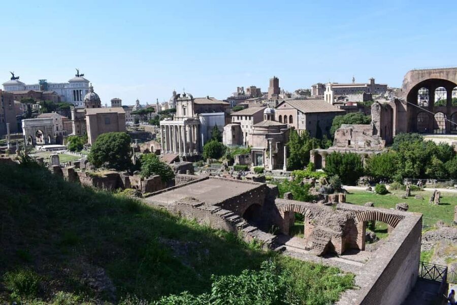 Rome: Domus Aurea Guided Tour and Virtual Reality Experience - Oculus VR in the Golden Vault: what the headset adds