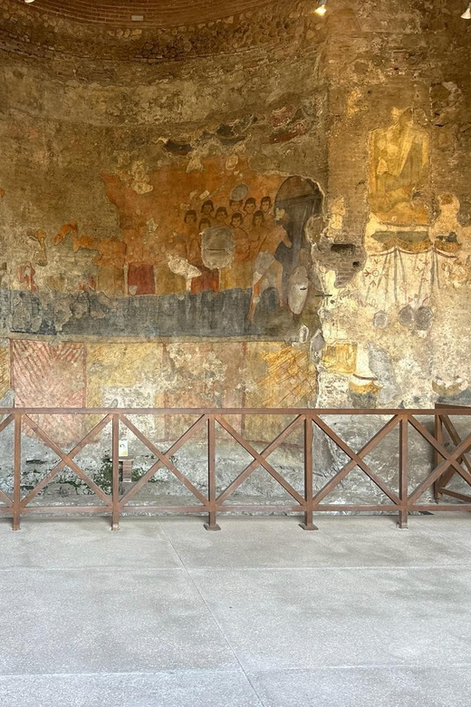 Rome: Domus Tiberiana, Roman Forum, and Palatine Hill Tour - Getting there fast: starting at the Forum area without the hassle