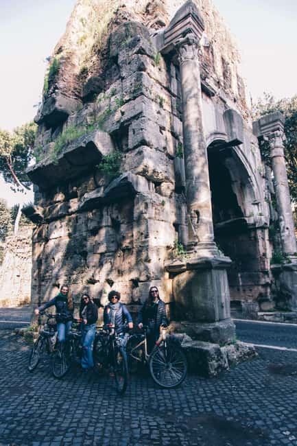 Rome: E-Bike Tour of Appia Antica, Aqueducts, and Caffarella - Why riding Appia Antica on an e-bike is the smart play