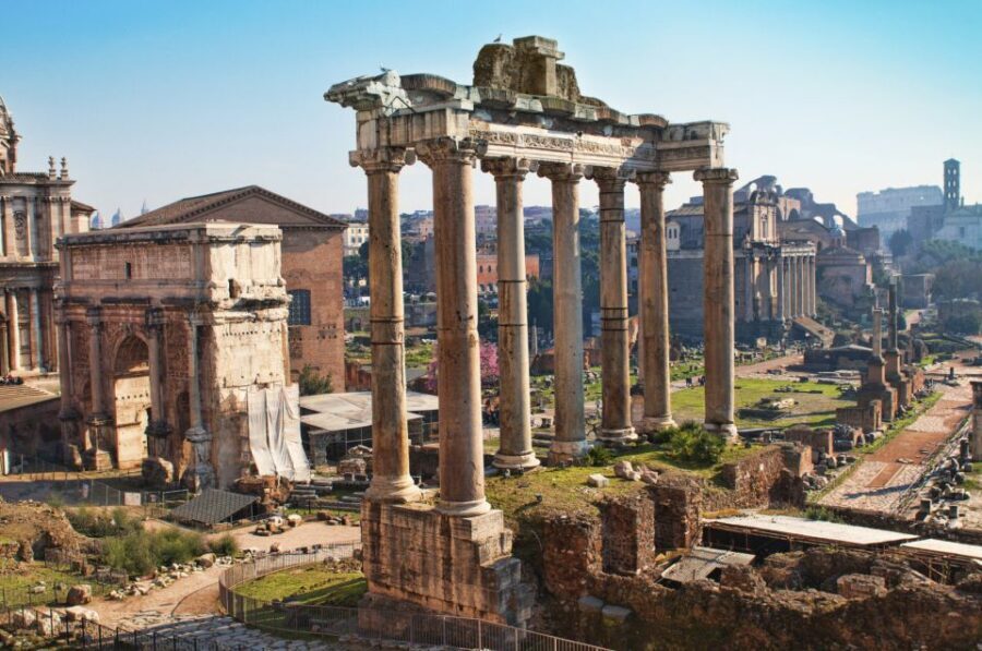 Rome E-Bike Tour – Small Group, Safe Route & Local Guide - The Pantheon Ride-By: Getting Your Best Shot in Limited Time