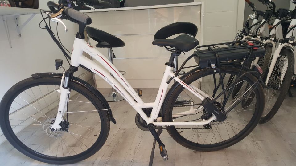 Rome: Electric Bike Rental Service - The briefing that helps you ride like you belong there