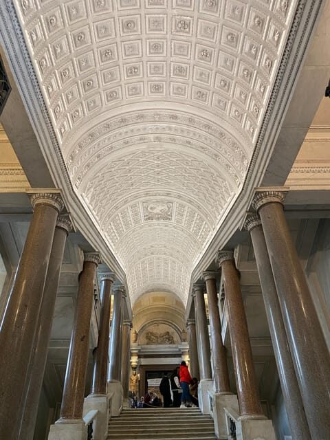 Rome: Escorted Entrance to the Vatican Museum - Timing: a tight 2–2.5 hours