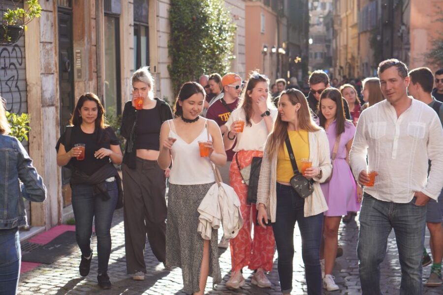 Rome: Evening Walking Tour with Cocktails and Local Guide - Ponte Sant’Angelo views and the papal side of Rome