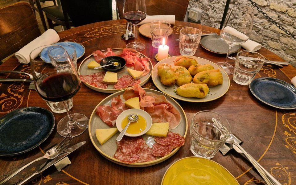 Rome: Exclusive Candlelight dinner in Agrippa's Roman Bath - Dinner Duration and What That Means for Your Night