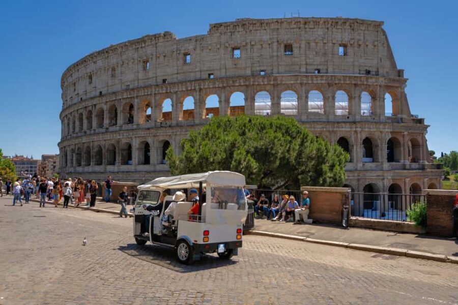 Rome: Exclusive Private Tour by Tuk Tuk - Piazza Navona: ending the loop with a lively public square