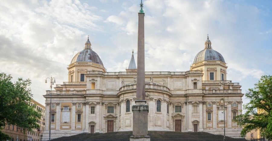 Rome: Exclusive Three Basilicas Tour with Dedicated Car - Start smart: pickup, express security, and the dress code