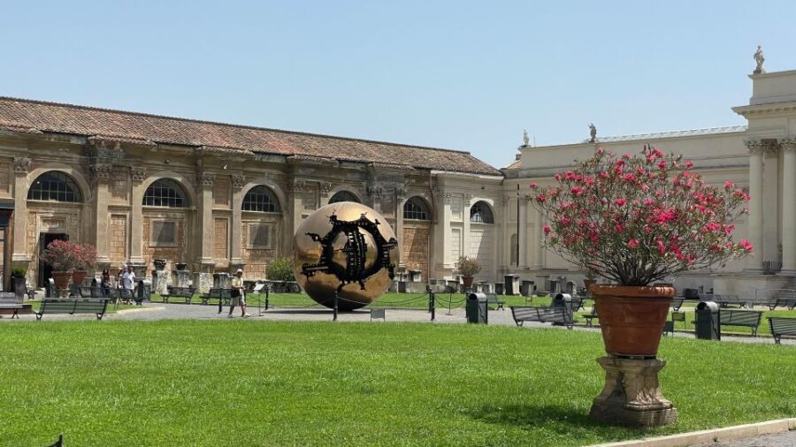 Rome: Excursion to the Vatican Museums - Where You Start: Via Santamaura Meeting Point