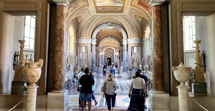 Rome: Express Early Morning Sistine Chapel Small Group Tour - Key things to know before you go