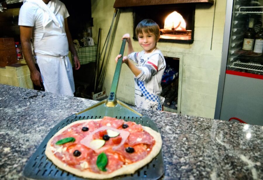 Rome: Family-Friendly Pizza Master Class - The One-Hour Flow: Dough, Stretching, Sauce, and the Bake