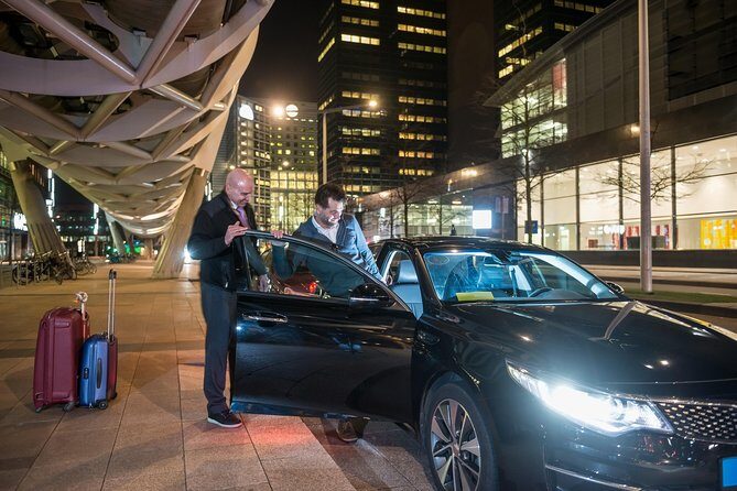 Rome Fiumicino Airport (FCO) Private Departure Transfer from Rome City Hotels - Picking your Rome hotel pickup time and location