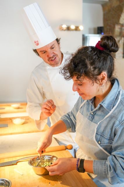 Rome: Five Shapes of Pasta Cooking Class in Ancient Tavern - Who this pasta class suits best (and who should reconsider)