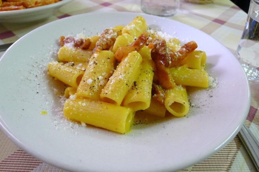 Rome: Food and Wine Tour, Trastevere and Jewish Ghetto - Carciofo alla Giudia in the Jewish Ghetto: crispy, famous, and kosher-focused