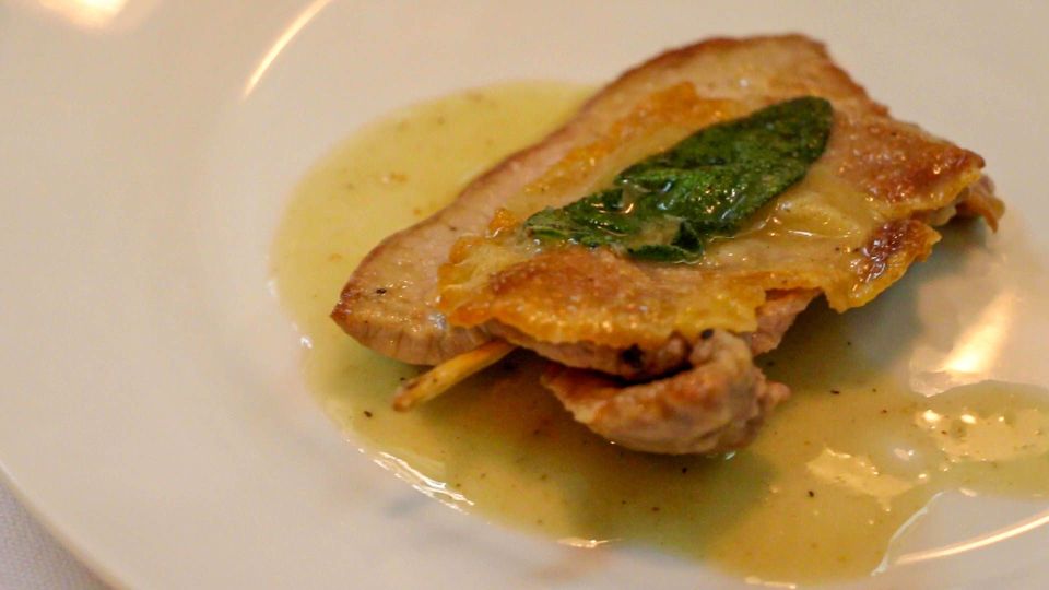 Rome Food Tour: Hidden Gems of Trastevere with Dinner & Wine - Stop 3: A Cozy Roman Dinner With Antipasto, Pasta, Meat, and Limoncello