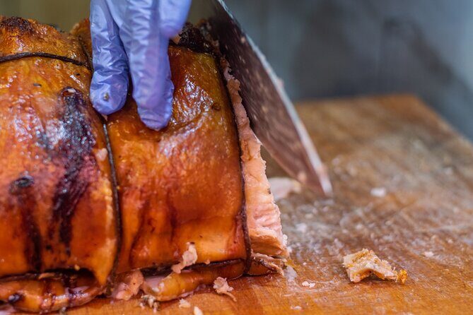 Rome Food Tour & Wine: Trastevere & Campo de' Fiori Like a Local - La Norcineria di Iacozzilli: Piero, roast pork, and fresh beer like a local