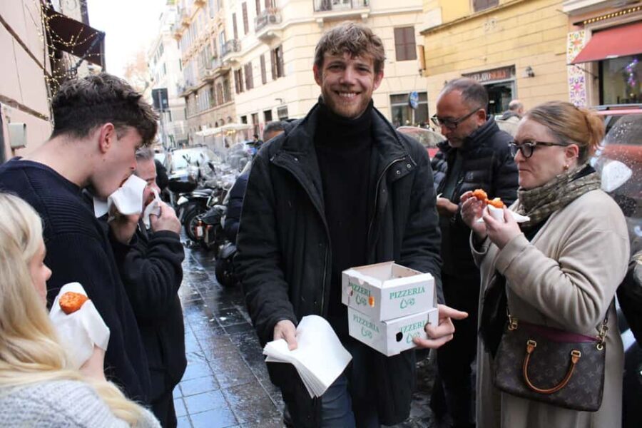 Rome: Food & Wine Tour with a local guide in Trastevere - Your guide is a big deal here: Conrad’s style is a standout