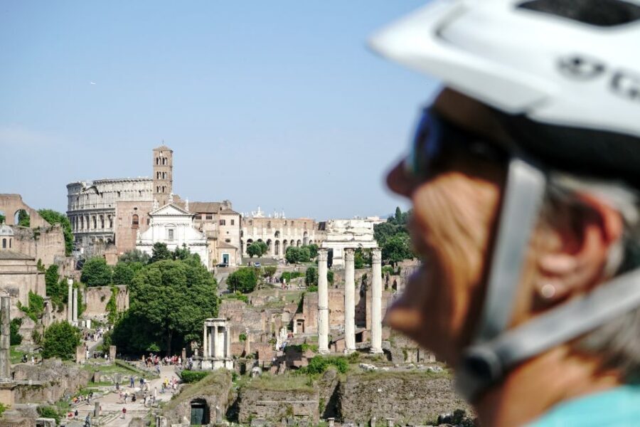Rome: Full-Day Guided Tour by E-Bike with Lunch Included - The Colosseum Start: Getting Your Bearings Fast