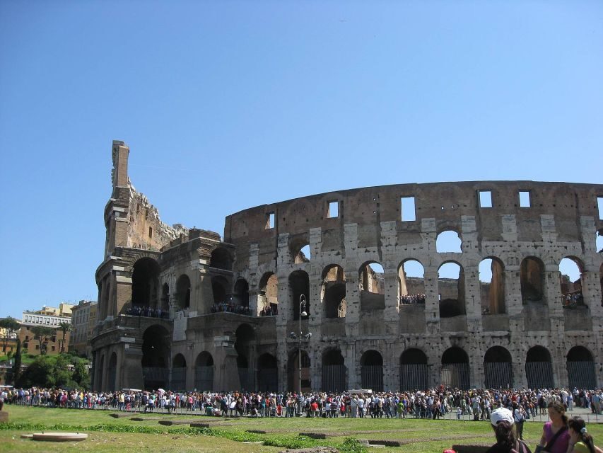 Rome: Full Day Tour Colosseum and Vatican Museums with lunch - Lunch break with wine tasting and Roman cuisine