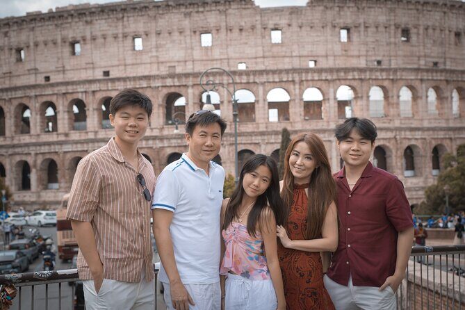 Rome Golf Cart Tour & Professional photoshoot - Meeting at the Spanish Steps: a smart way to start your Rome day