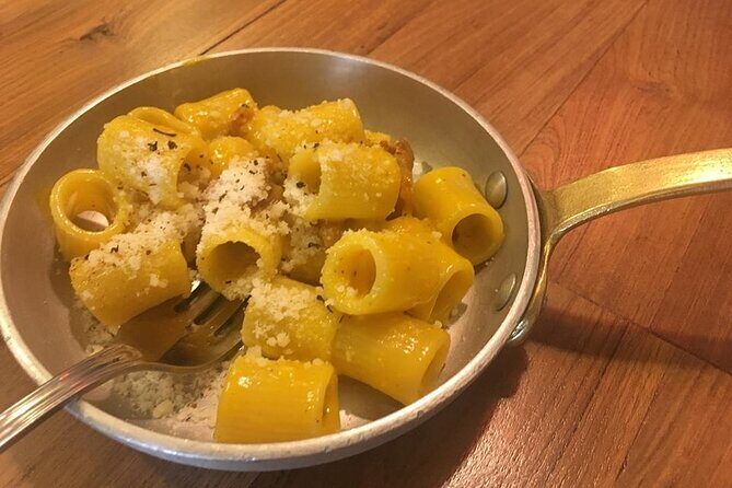 Rome Gourmet Food Tour: An Exclusive Full Meal by Do Eat Better - Rome’s full-meal format: cookies, cheese, supplì, carbonara, gelato