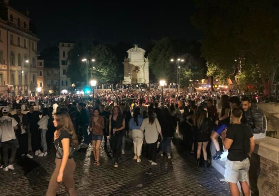Rome: Guided Bar Crawl in Trastevere - Where the tour starts: Campo de’ Fiori meeting point