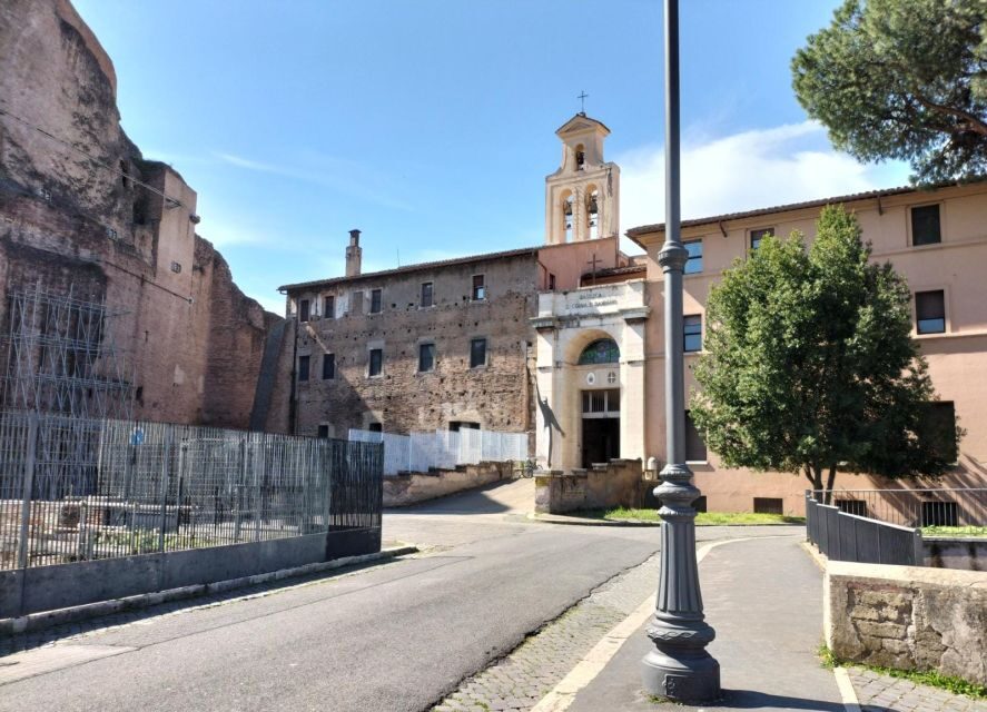 Rome: Guided Colosseum Tour with Arena Entrance - Colosseum Main Level: The Highlights, Guided So You Don’t Miss the Meaning
