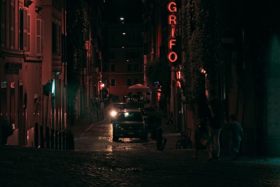 Rome: Guided Haunted Rome Ghost Tour with Dowsing Rods - Starting at Castel Sant’Angelo: where the ghost-tour mood is real