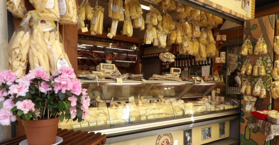 Rome: Guided Walking Tour and River Boat Ride - Via dei Coronari and Piazza Navona: artists’ strip to Bernini’s fountain