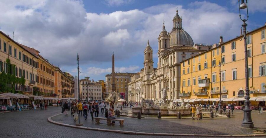 Rome: Guided Walking Tour in English - Meeting point: Piazza di Santa Chiara and a good start rhythm