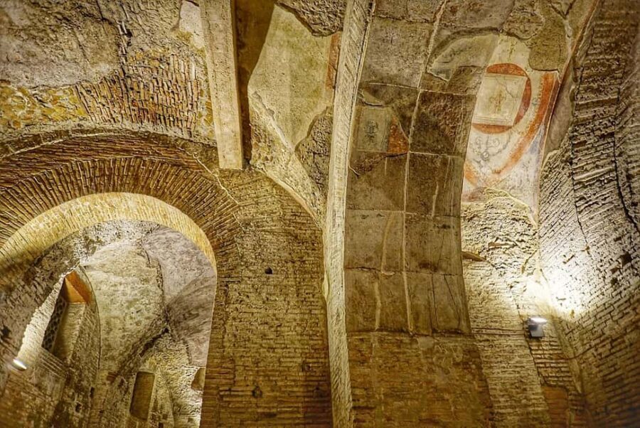 Rome: Hidden depths - Unveiling Underground Treasures Tour - San Pietro in Vincoli: Michelangelo’s Moses and the Saint Peter Chains