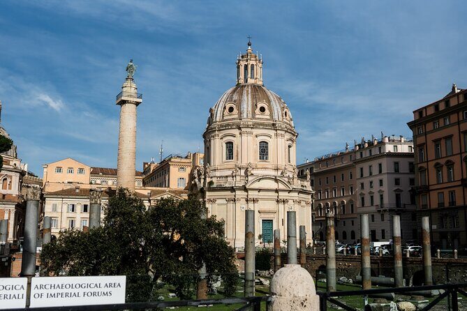 Rome Highlights Private Bike Tour - Piazza Venezia and the Vittoriano: the modern monument in the same frame