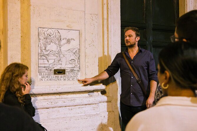 Rome Historical True Crime Tour - Piazza Farnese: Renaissance Beauty With a Darker Footnote
