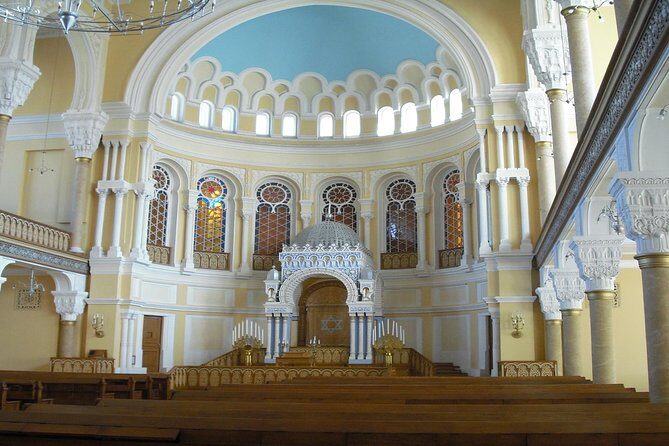 Rome: History and Flavors of the Jewish Ghetto, Semi-Private Tour - Piazza Trilussa and Acqua Paola: Trastevere’s “start here” square