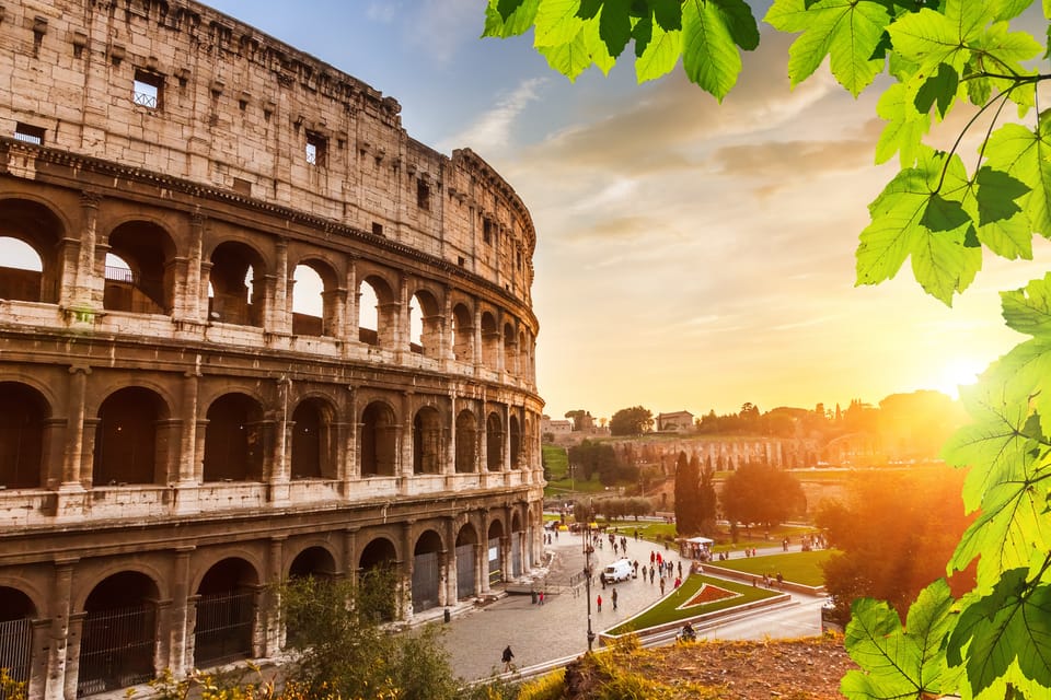 Rome: Hop-on Hop-off Bus Tour and Colosseum Experience - Riding the open-top route: stops, views, and the real pace