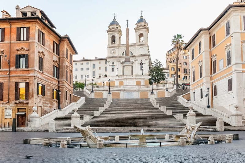Rome: Hop-on Hop-off Sightseeing Bus Tour with Audioguide - Colosseum area (Stop 3): the best reason to ride the loop
