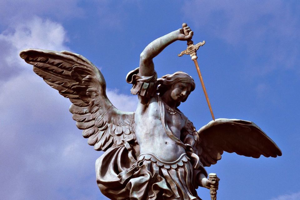 Rome: Illuminati Trail Angels & Demons Tour - Starting at Santa Maria della Vittoria on Via Venti Settembre