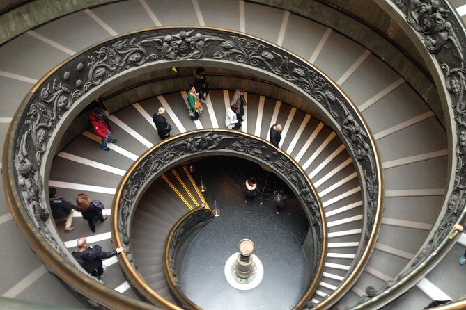Rome in a day private Tour with Vatican Museums and taxi transfer - Entering the Vatican Museums with the right pace