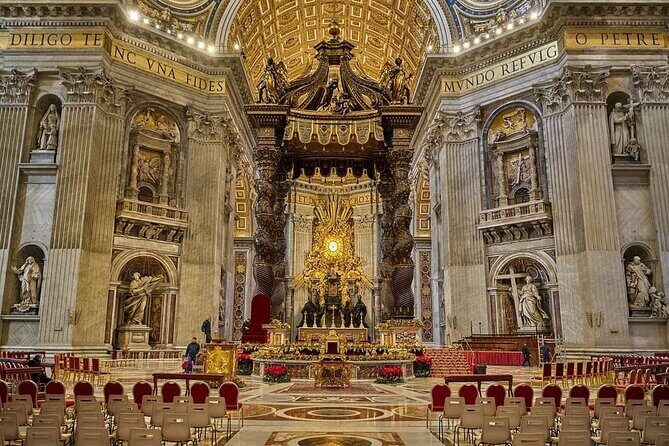 Rome: In-Depth St. Peter's Basilica Tour with Tour Guide - Golden Columns Photo Stop: When You Actually Get a Moment