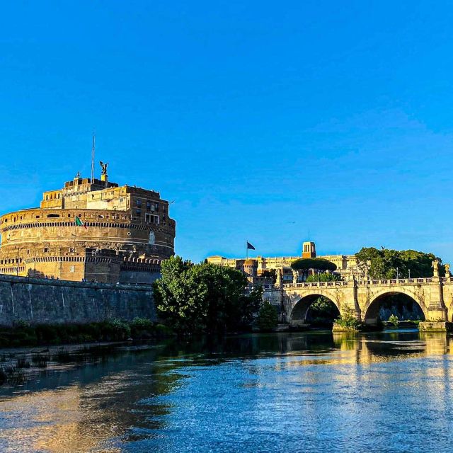 Rome: IoBus&RomeBoat Hop-On Hop-Off Bus and Boat Combo - Mainland hop-on hop-off bus: the 8 stops that hit Rome’s biggest icons
