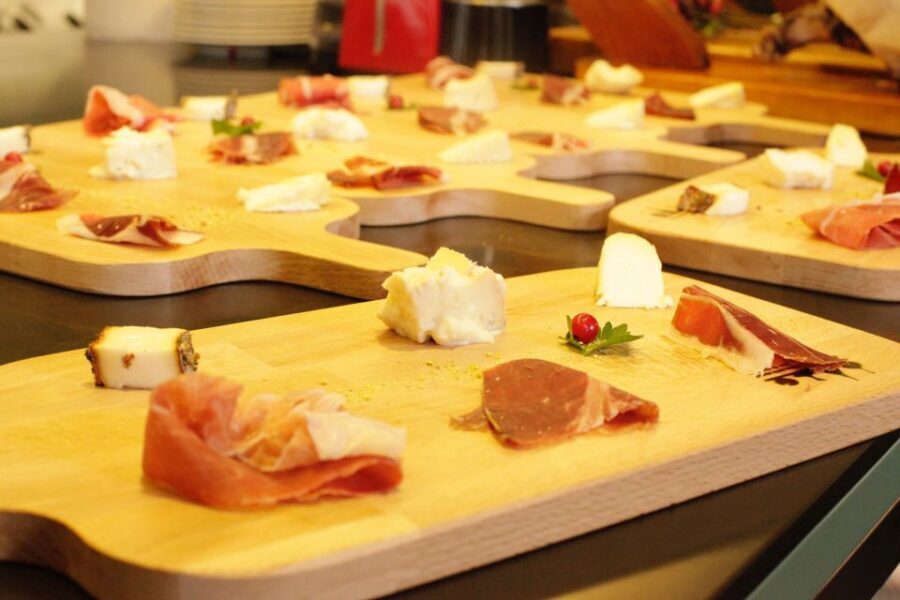 Rome: Italian Food and Wine Guided Tasting Experience - The Food Lineup: What You’ll Actually Be Tasting