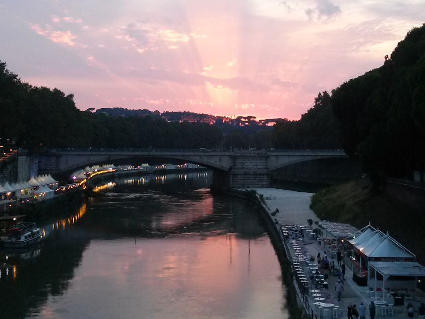 Rome: James Bond Spectre Tour by Minivan - Why the Spectre minivan format works so well in Rome at night