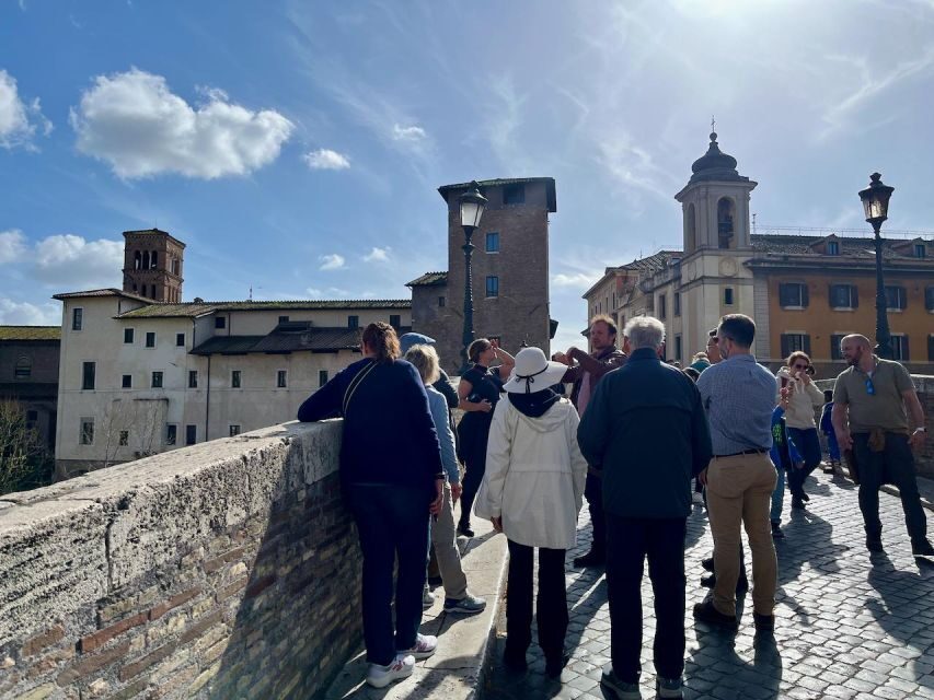 Rome: Jewish Ghetto and Trastevere Tour - Piazza Mattei: A quick reset inside the Ghetto loop