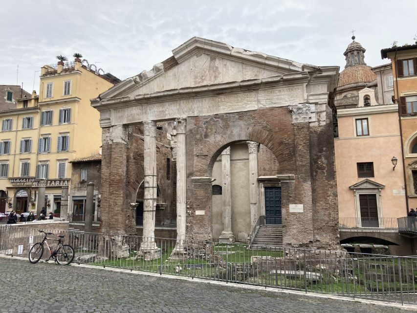 Rome: Jewish Ghetto, Great Synagogue & Trastevere Tour - Entering the Jewish Ghetto of Rome: walking history, not a slideshow