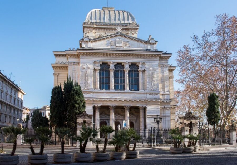 Rome: Jewish Ghetto, Great Synagogue & Trastevere Tour - Santa Maria in Trastevere: why a church stop belongs here