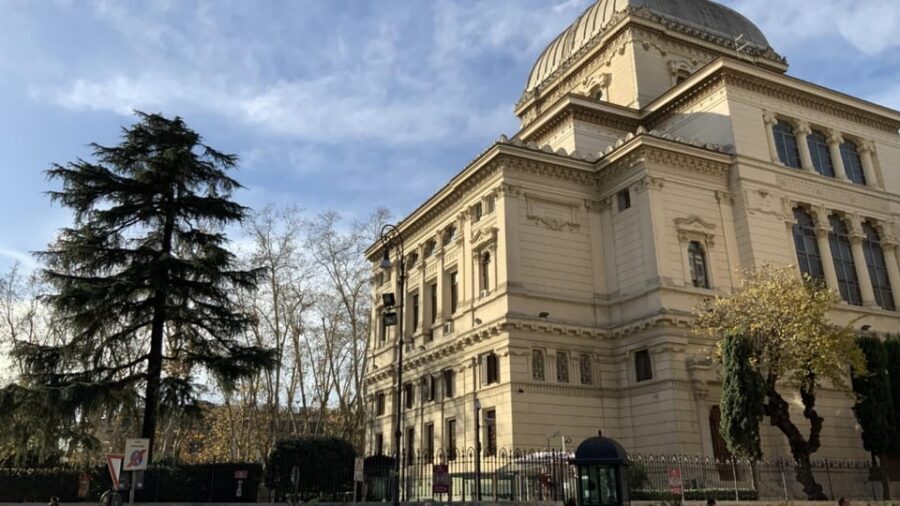 Rome: Jewish Museum and Tempio Maggiore Entry with Audio - The audio guide on your phone: what it is, where to get it, and how to use it