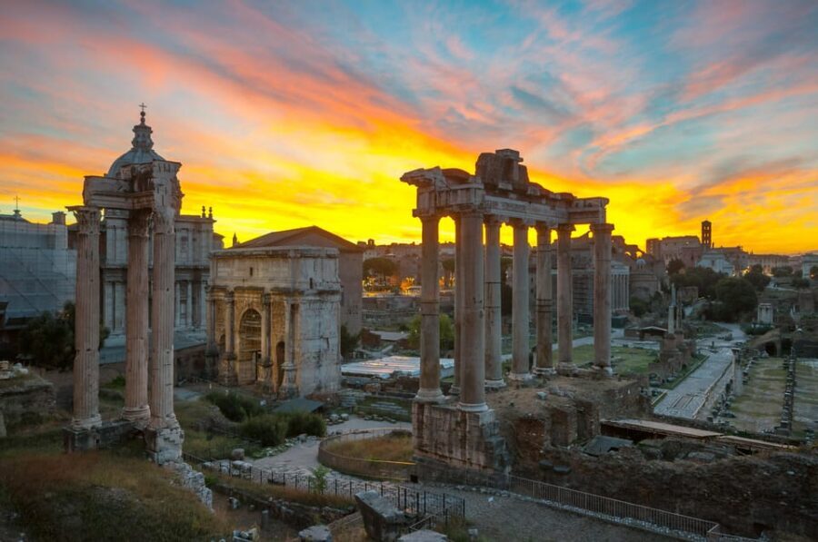 Rome: Mamertine Prison, Colosseum Experience, & Audio Guide - Who this small-group Rome circuit suits best